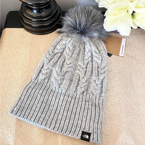 NWT The North Face Kids Youth/Junior Fur Pom Beanie Hat - Picture 5 of 8